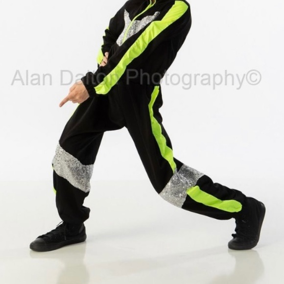 Dance hip hop costume, glow in dark, like green and black, child medium - Picture 1 of 3